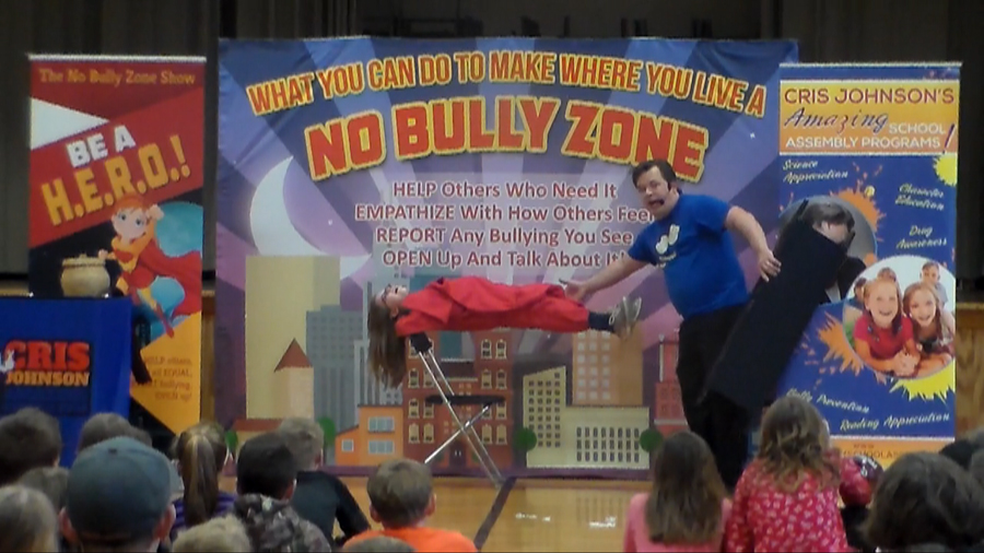 School asembly presenter Cris Johnson at a bully prevention assembly